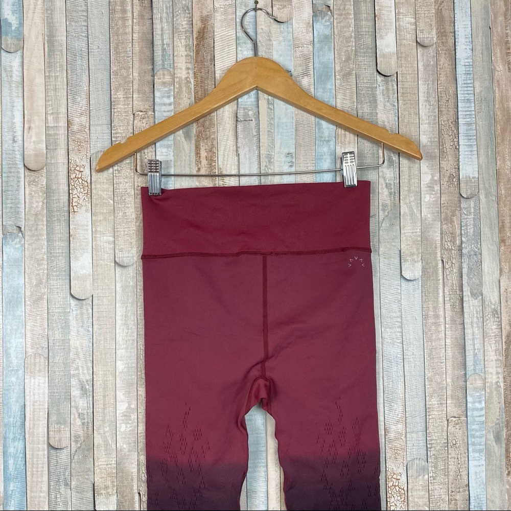Varley S Ombre Perforated High Rise Waist Dover 7/8 Legging Tight Athletic Yoga - Picture 7 of 14